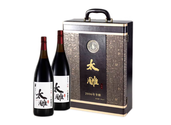 永川回收太雕黄酒咸亨酒店太雕黄酒2006年冬酿1.8KG*2礼盒装绍兴黄酒